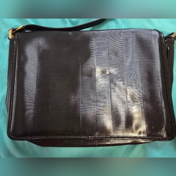 Vintage Unique Fendi Black Crossbody Bag with Geometric Pattern - Picture 4 of 14